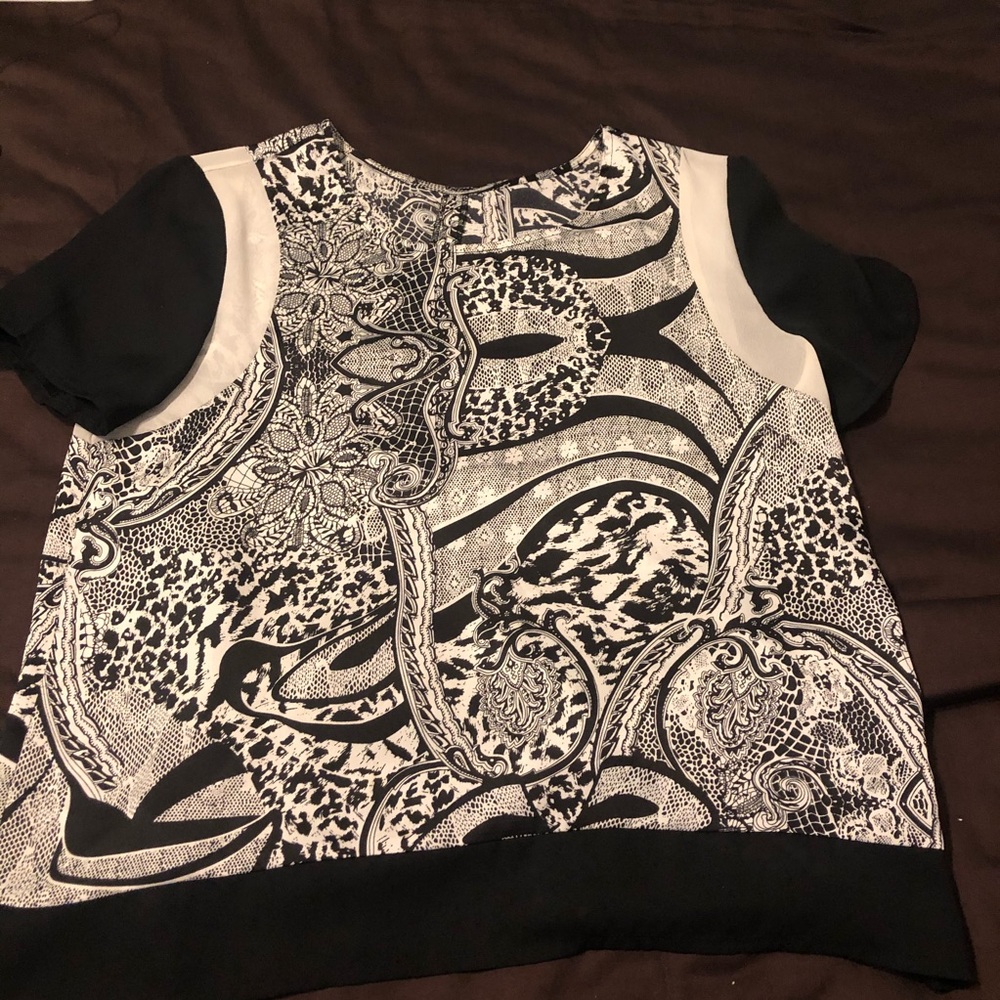 boutique b & white shirt